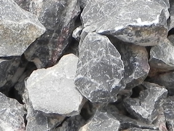 青石、石灰石，野生机制砂质料